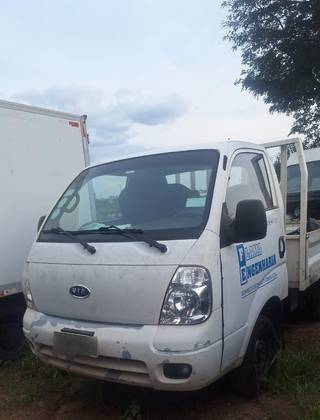 KIA BONGO 2.5 K-2500 4X2 CS TURBO DIESEL 2P MANUAL KIA BONGO 2.5 K-2500 4X2 CS TURBO DIESEL 2P MANUAL